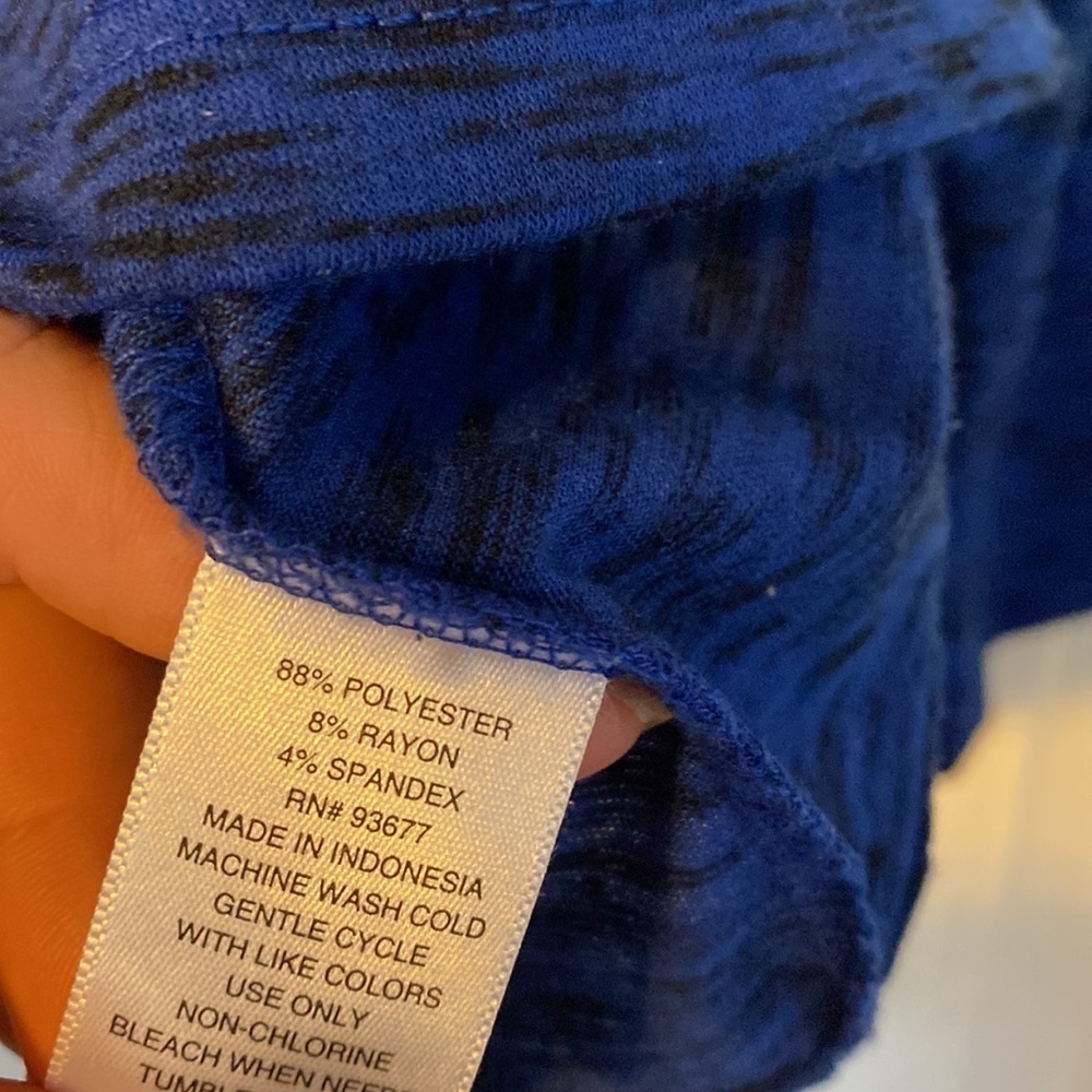 A.N.A womens long sleeve tee; size medium - Picture 4 of 5